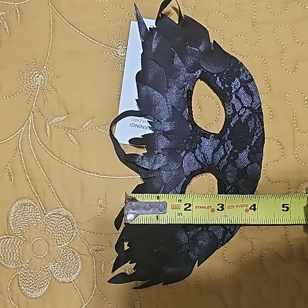 Hat and Masquerade Mask - Picture 9 of 10